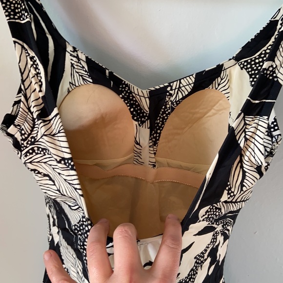 Maxine of Hollywood one piece bathing suit - Picture 5 of 6